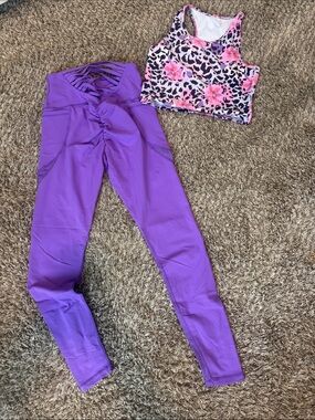 Purple High-Waist Leggings & Floral Leopard Crop Top Set